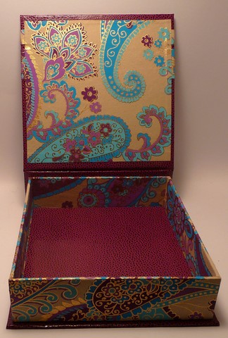 Boite violine et turquoise